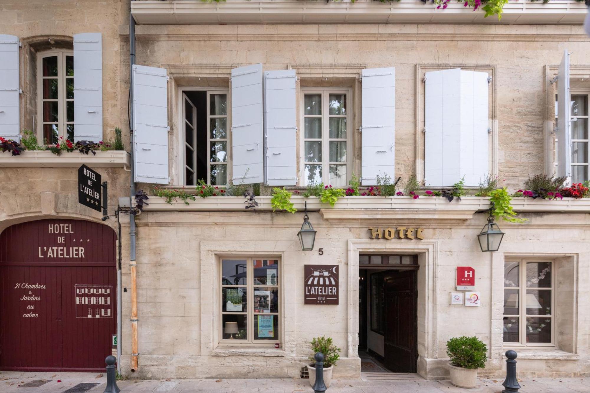 Hotel De L'Atelier Villeneuve-lès-Avignon Extérieur photo